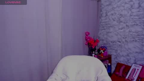 Liz online show from 06-14-26, 01:58