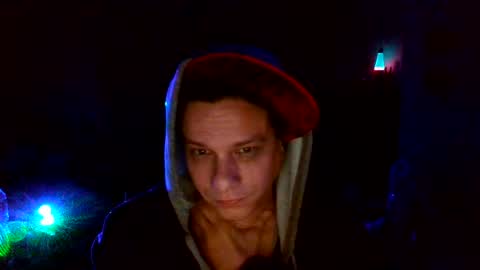 Snapshot of shades455 chatting on 07-10-26, 02:27 shades455 online show from 07-10-26, 02:27