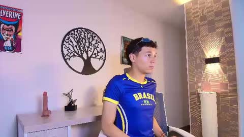 Snapshot of shadow_booy chatting on 06-12-26, 07:57 SHADOW BOY online show from 06-12-26, 07:57