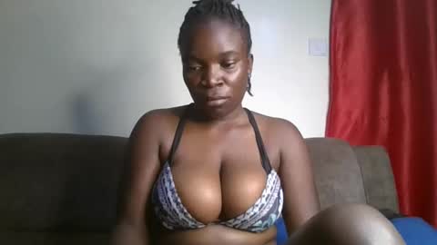 Snapshot of shadowsweet34 chatting on 03-18-26, 05:54 val online show from 03-18-26, 05:54