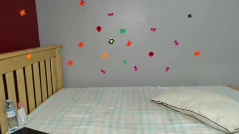 Snapshot of shaky396294 chatting on 01-04-25, 09:00 shaky xxx online show from 01-04-25, 09:00