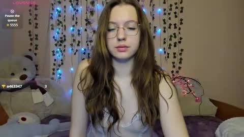 Vivian online show from 10-10-25, 03:33