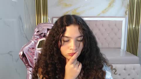 Snapshot of shalon_diaz_sub chatting on 12-11-24, 04:20 Shalon online show from 12-11-24, 04:20
