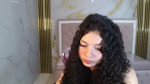 Snapshot of shalon_diaz_sub chatting on 12-30-24, 07:11 Shalon online show from 12-30-24, 07:11