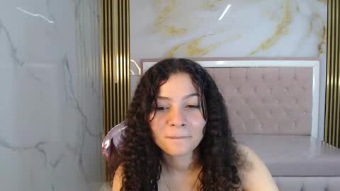Snapshot of shalon_diaz_sub chatting on 01-03-25, 04:06 Shalon online show from 01-03-25, 04:06