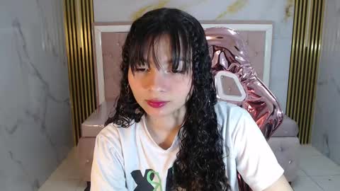 Snapshot of shalon_diaz_sub chatting on 02-22-25, 01:35 Shalon online show from 02-22-25, 01:35