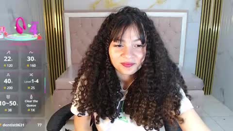 Snapshot of shalon_diaz_sub chatting on 02-22-25, 04:40 Shalon online show from 02-22-25, 04:40