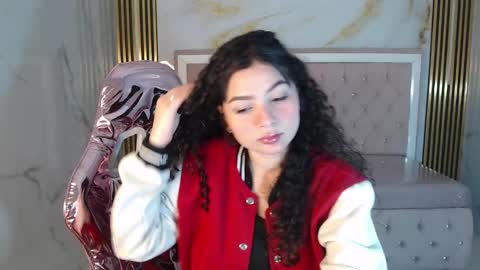 Snapshot of shalon_diaz_sub chatting on 03-07-25, 01:29 Shalon online show from 03-07-25, 01:29