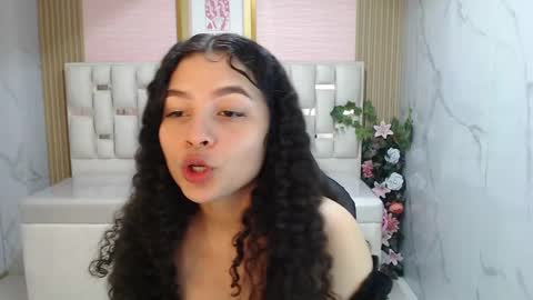 Snapshot of shalon_diaz_sub chatting on 09-13-25, 01:33 Shalon online show from 09-13-25, 01:33