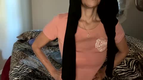 Snapshot of shamanwoman chatting on 12-01-24, 04:29 Shaman Woman online show from 12-01-24, 04:29