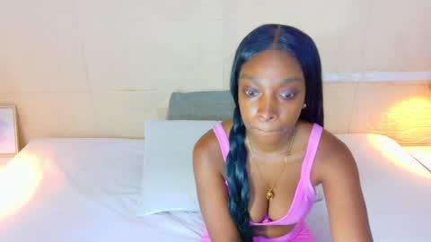 Snapshot of shamira_moore chatting on 04-21-26, 06:44 Catalina online show from 04-21-26, 06:44