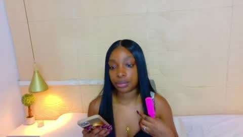 Snapshot of shamira_moore chatting on 05-01-26, 08:13 Catalina online show from 05-01-26, 08:13