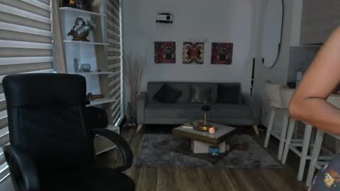 Snapshot of shanabellucy chatting on 02-03-26, 06:35 onlyfans shanabellucy online show from 02-03-26, 06:35