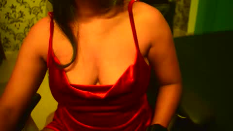 shanaya indian online show from 11-23-25, 02:17