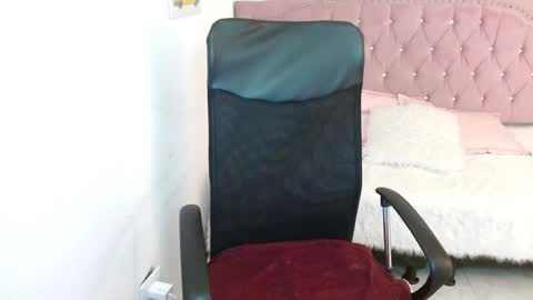 shanelle online show from 12-28-24, 04:51