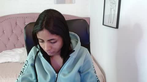 shanelle online show from 11-10-25, 03:05