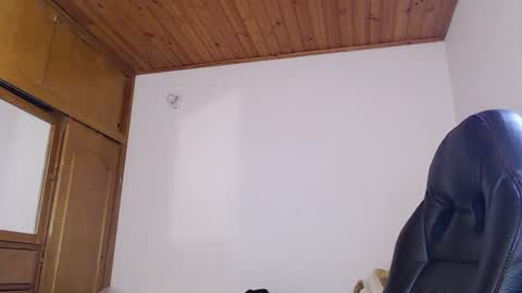 Snapshot of shanel_lozano chatting on 06-17-26, 07:37 shanel_lozano online show from 06-17-26, 07:37