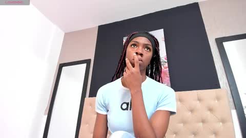 S H A N E L L E   online show from 02-11-25, 02:13