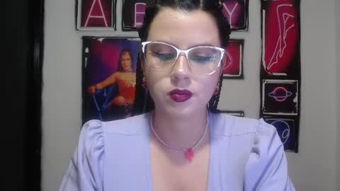 Snapshot of shanellmoore chatting on 12-20-24, 07:17 Shanell Moore online show from 12-20-24, 07:17