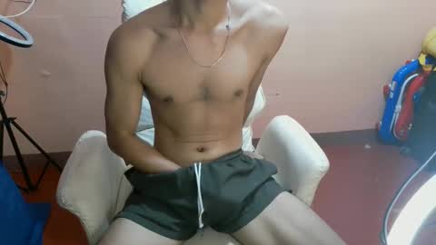 Dylan online show from 02-14-25, 04:09