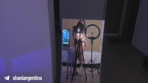 Shani Argentina online show from 12-16-25, 02:27