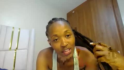 Snapshot of shanizz001 chatting on 01-20-25, 12:07 shanizz online show from 01-20-25, 12:07