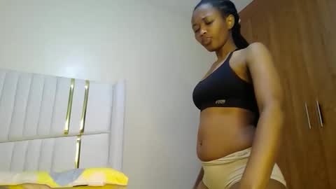 Snapshot of shanizz001 chatting on 02-01-25, 11:27 shanizz online show from 02-01-25, 11:27