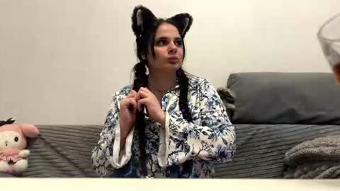 Helen online show from 06-24-26, 07:29