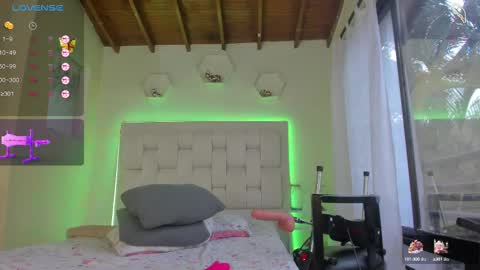 Snapshot of shannakendall chatting on 03-06-25, 08:59 Shana online show from 03-06-25, 08:59