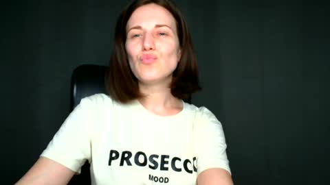 Shannen online show from 05-31-26, 08:10