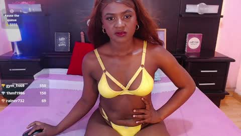 Snapshot of shannysweett chatting on 04-05-26, 06:38 shannysweett online show from 04-05-26, 06:38
