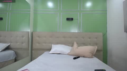 Snapshot of shanon_mature_ chatting on 01-15-25, 01:45 Shanon online show from 01-15-25, 01:45