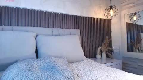 SHANON online show from 02-28-26, 06:20