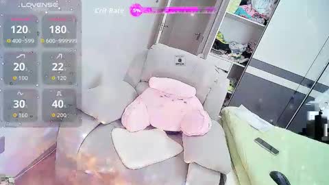 Snapshot of shanshan_cn chatting on 10-14-25, 12:44 shanshan_cn online show from 10-14-25, 12:44