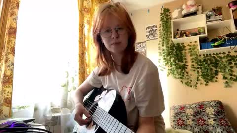 Snapshot of shantaeburleson chatting on 10-04-25, 10:24 Kristin online show from 10-04-25, 10:24