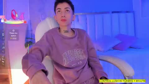 Shantal online show from 06-15-26, 12:51