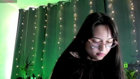 Snapshot of shantalcerezo chatting on 02-06-25, 10:00 Cat-FOLLOWME and we talk IGshantal cerezo online show from 02-06-25, 10:00