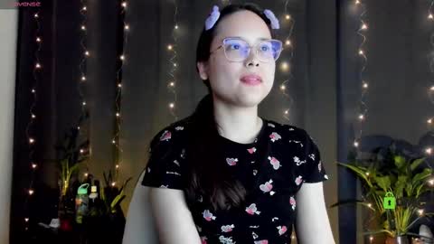 Snapshot of shantalcerezo chatting on 02-14-25, 12:51 Cat-FOLLOWME and we talk IGshantal cerezo online show from 02-14-25, 12:51