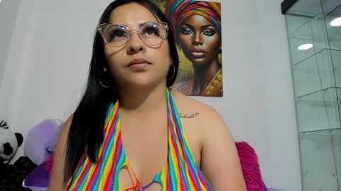 Snapshot of shantall_8 chatting on 02-11-25, 10:07 karol online show from 02-11-25, 10:07