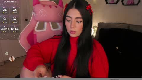 Snapshot of shantall_vidales chatting on 12-29-24, 11:18 online show from 12-29-24, 11:18