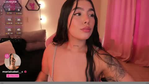 Snapshot of shantall_vidales chatting on 01-27-25, 06:20 online show from 01-27-25, 06:20