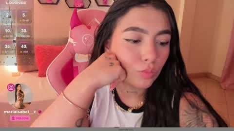 Snapshot of shantall_vidales chatting on 02-17-25, 05:36 online show from 02-17-25, 05:36