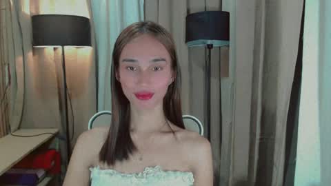 Snapshot of shantallfuckdoll chatting on 06-12-26, 05:39 shantallfuckdoll online show from 06-12-26, 05:39