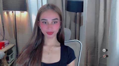 Snapshot of shantallfuckdoll chatting on 06-18-26, 11:47 shantallfuckdoll online show from 06-18-26, 11:47