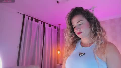 Shantal online show from 06-23-26, 10:57