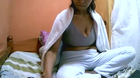 Snapshot of shanyarise chatting on 06-18-26, 09:08 ShanyaRise online show from 06-18-26, 09:08