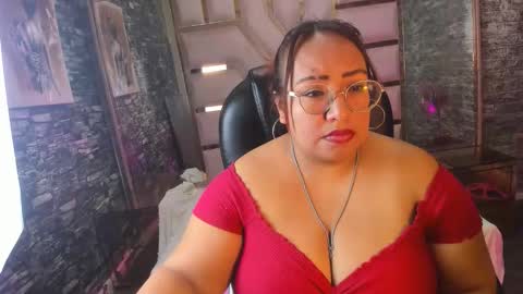 Snapshot of shara_oz chatting on 04-11-26, 03:11 Shara Oz online show from 04-11-26, 03:11