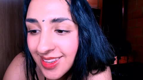 Snapshot of sharain chatting on 01-08-25, 09:44 My real name is bella Much Gust online show from 01-08-25, 09:44