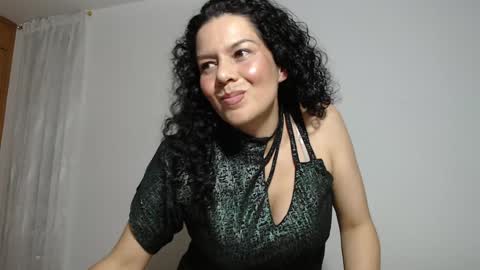 Snapshot of sharickleon11 chatting on 12-11-24, 12:02 sharickleon11 online show from 12-11-24, 12:02