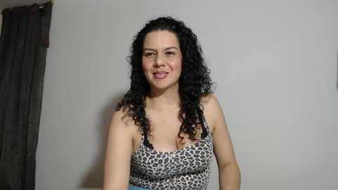 Snapshot of sharickleon11 chatting on 01-27-25, 01:05 sharickleon11 online show from 01-27-25, 01:05